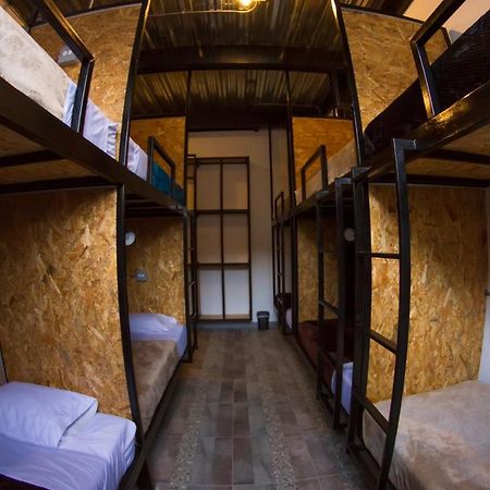 Nativo Hostel Меделин Екстериор снимка