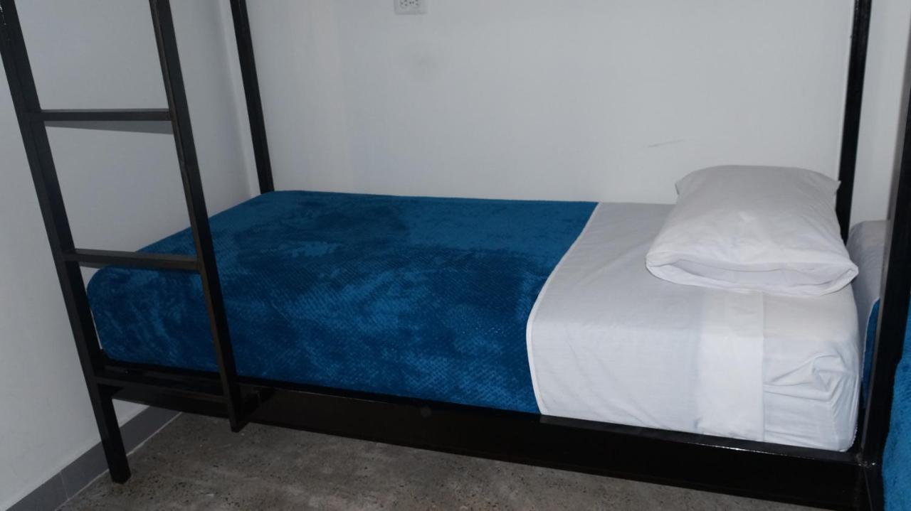 Nativo Hostel Меделин Екстериор снимка
