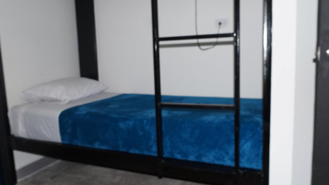Nativo Hostel Меделин Екстериор снимка