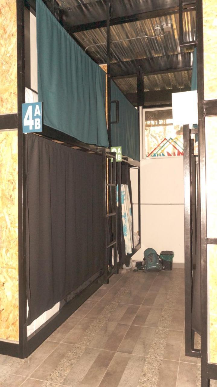 Nativo Hostel Меделин Екстериор снимка