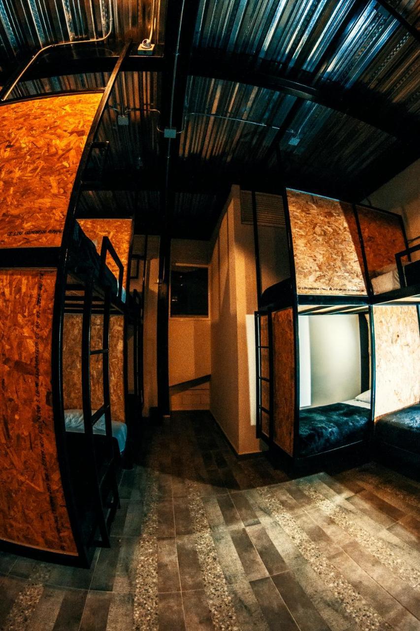 Nativo Hostel Меделин Екстериор снимка