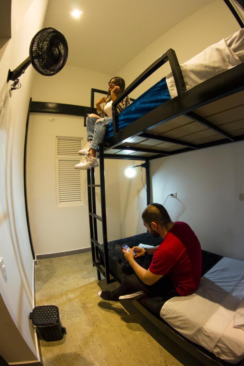Nativo Hostel Меделин Екстериор снимка