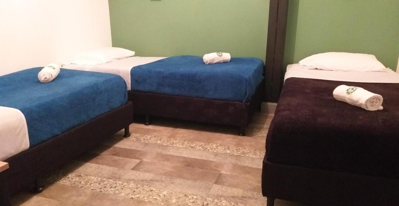 Nativo Hostel Меделин Екстериор снимка